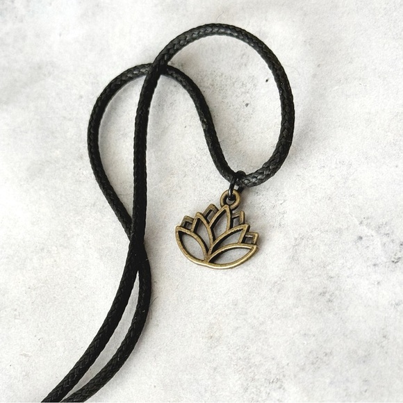 5 For $25💫Bronzed Lotus Flower Zen Pendant Necklace - Picture 4 of 5